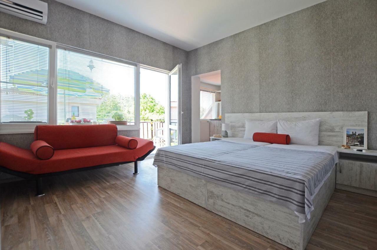 קרנבו Bistra Guest Rooms מראה חיצוני תמונה