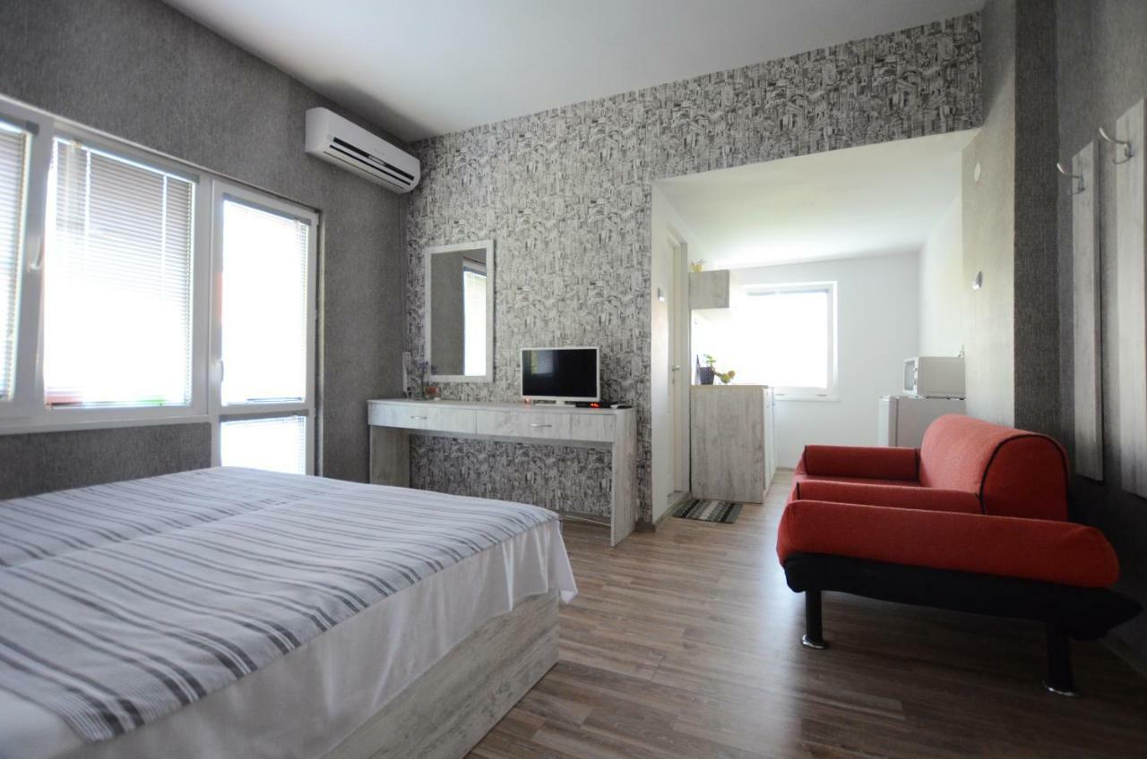 קרנבו Bistra Guest Rooms מראה חיצוני תמונה